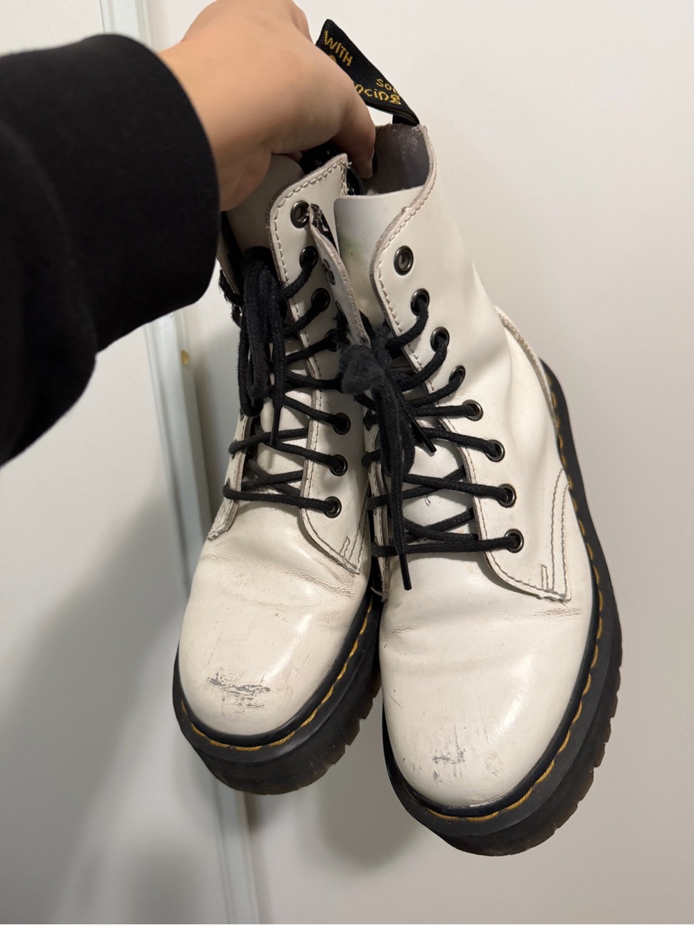 White Leather Combat Boots with Black Laces platfo